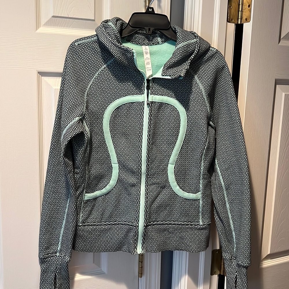 Lululemon Zip Up size 8